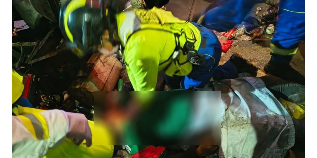 Mueren dos personas durante festejos por triunfo de la selección mexicana en Reforma