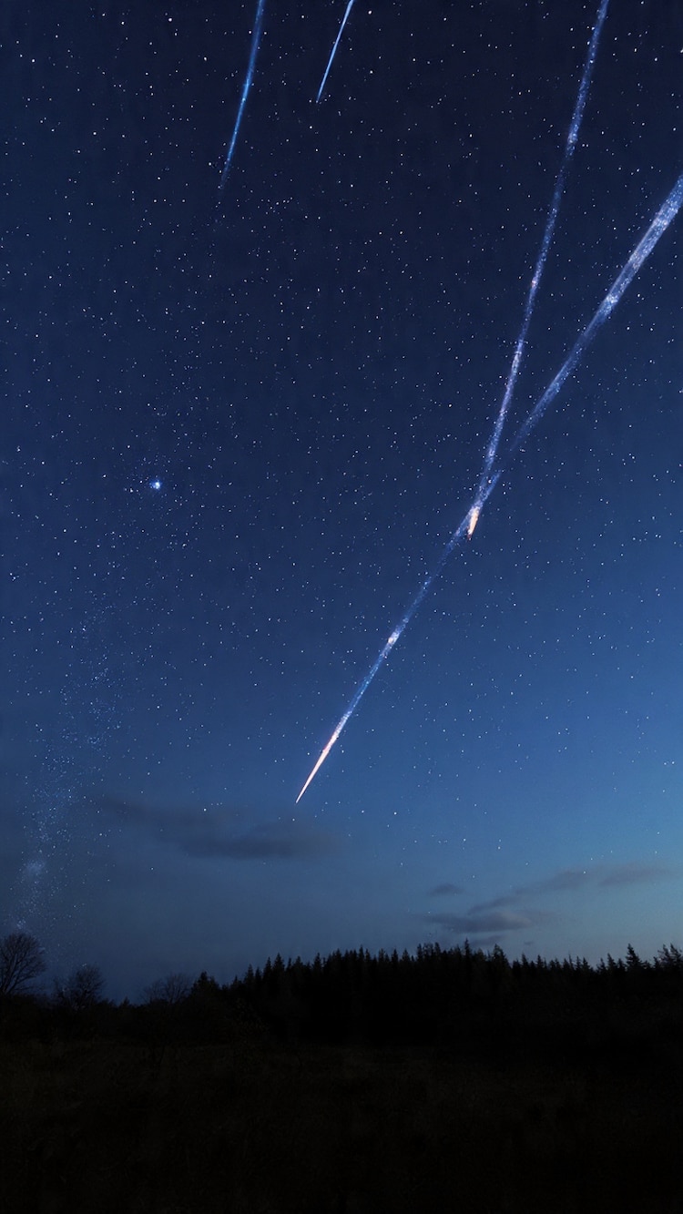 Ilustración de una lluvia de meteoros.