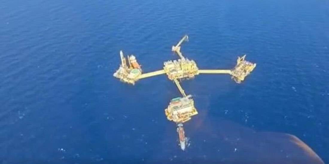 Concluyen al 100% remoción de lastre y construcción de envolvente para reparar ducto afectado en Ek-Balam.