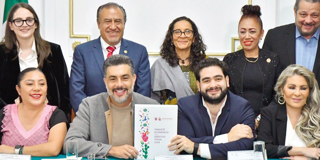 Juan Pablo Botton (abajo izq.), titular de la SAF, ayer en la entrega del PE 2026.