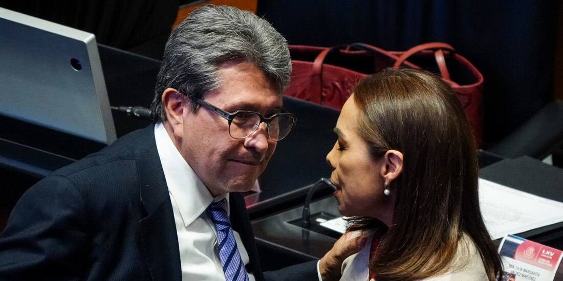 Vázquez Mota señaló a Monreal de justificar el llamado 'viernes negro'.