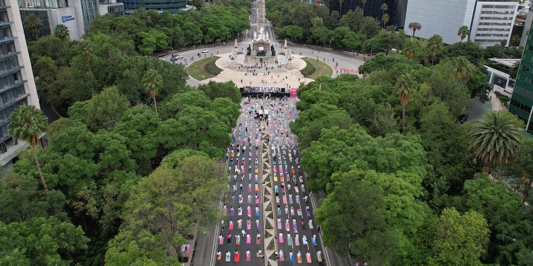 Más de 4 mil personas se sumaron a la clase masiva de Yoga por la Paz, organizada por SEDESA e INDEPORTE.