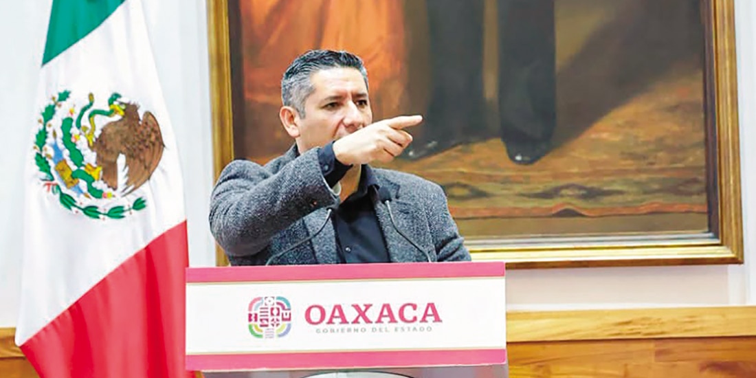 BERNARDO RODRÍGUEZ Alamilla, fiscal de Oaxaca, ayer, en conferencia.