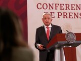 Sí colaboran en caso: AMLO defiende a Sedena y Marina de acusación del GIEI.