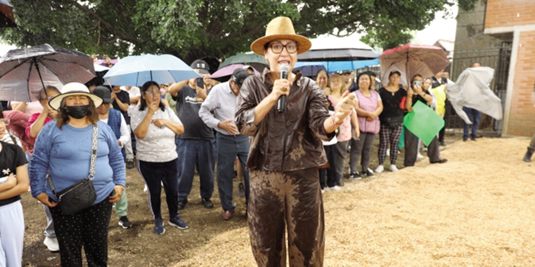 LA ALCALDESA Azucena Cisneros, ayer, durante la apertura de la infraestructura hídrica en el municipio mexiquense.