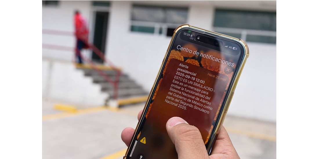 USUARIOS de teléfonos celulares en México recibieron la alerta de simulacro el pasado 19 de septiembre