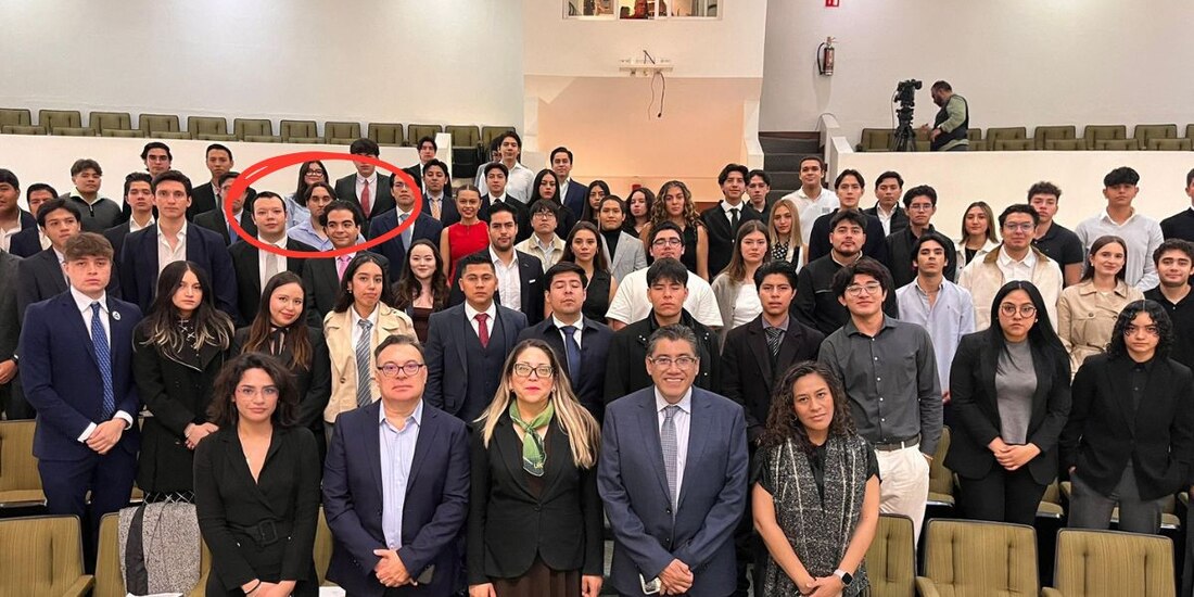 Jesús Ernesto López Gutiérrez participó en Parlamento Juvenil del Senado.