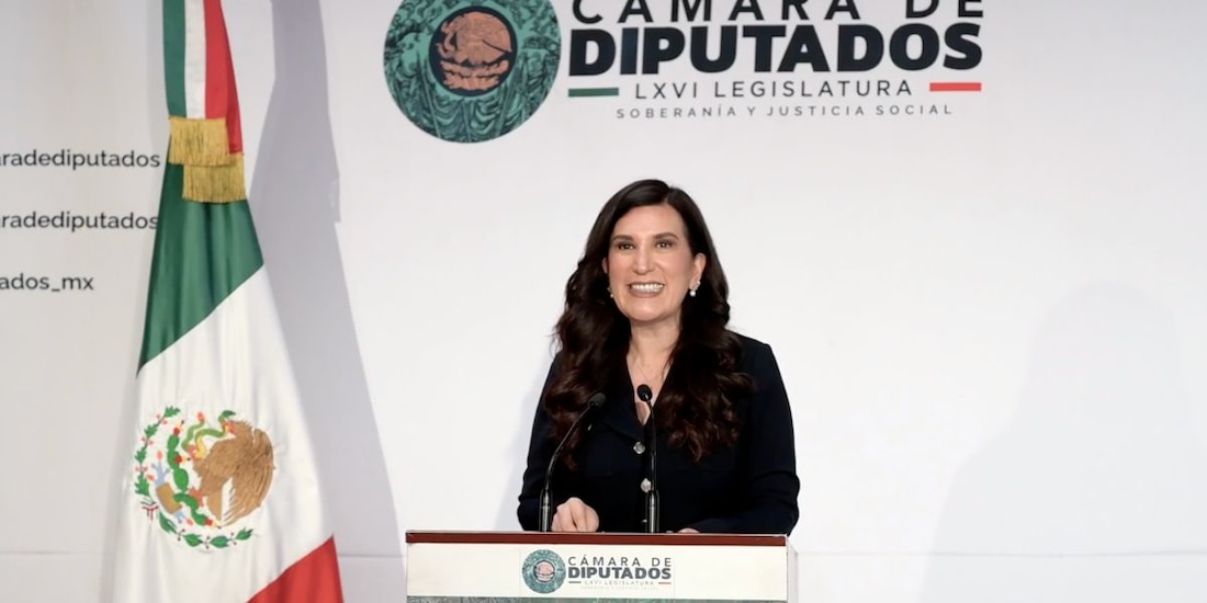 La presidenta de la mesa directiva de la Cámara de Diputados, Kenia López Rabadán