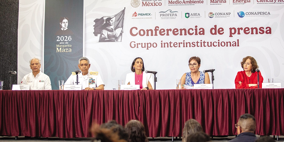 LOS TITULARES de Pemex, Marina, Energía, la subsecretaria
de Biodiversidad y la secretaria de Ciencia, ayer