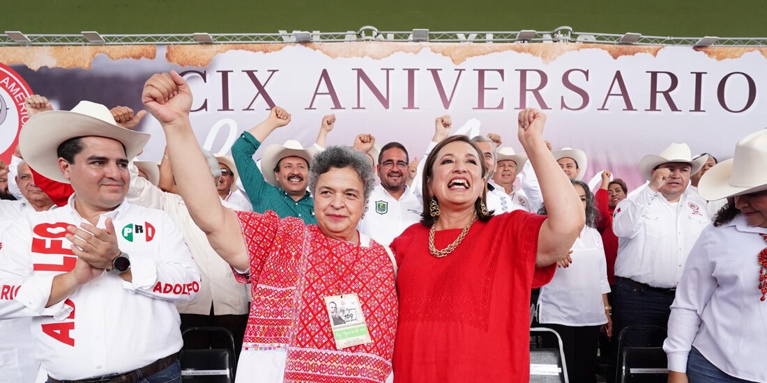 Xóchitl Gálvez y Beatriz Paredes.