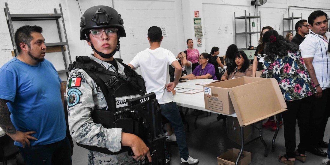 En reunión del Gabinete de Seguridad del Gobierno federal con consejeros del INE indicaron que desplegarán elementos de seguridad durante el proceso electoral.