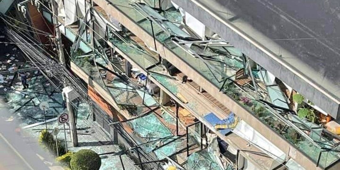 Así quedó el edificio de Avenida Coyoacán donde se suscitó una explosión esta mañana