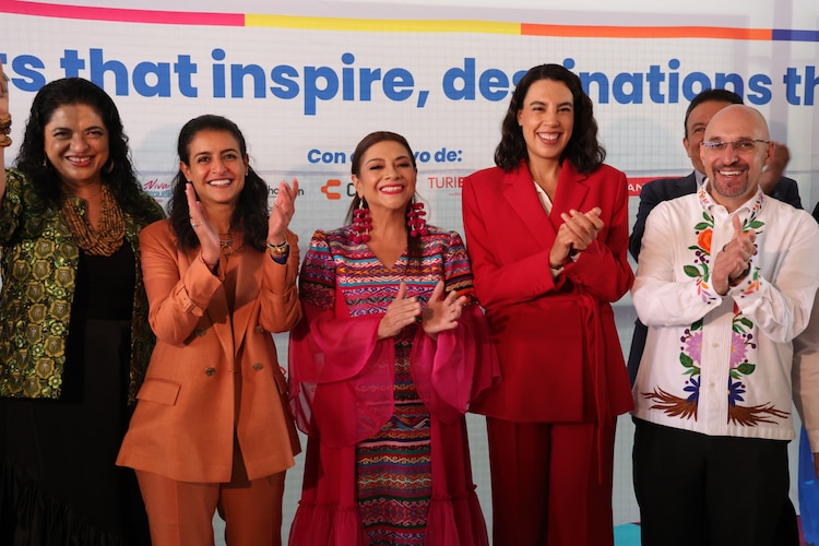 Alejandra Frausto y Josefina Rodríguez participan en el 4to. World Sports Tourism Congress.