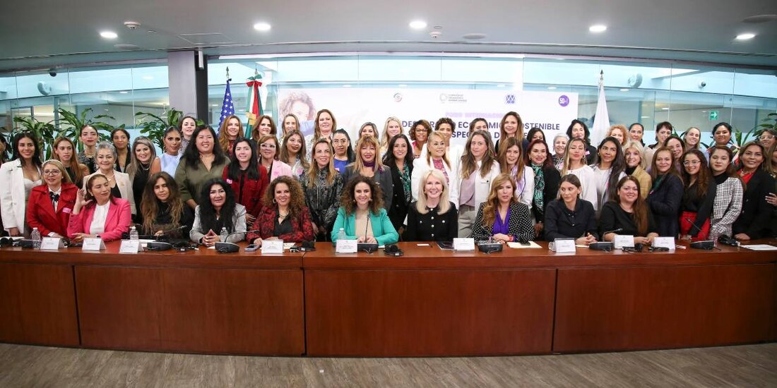 En el Senado, trazan ruta binacional para impulsar el desarrollo económico de mujeres.