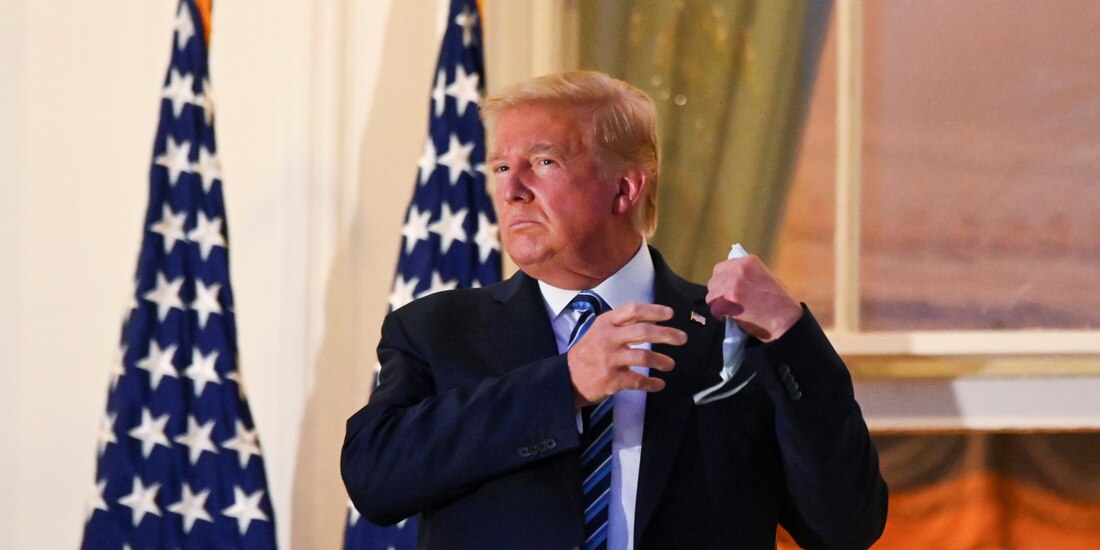 Donald Trump vuelve a la Casa Blanca tras internamiento por COVID-19.