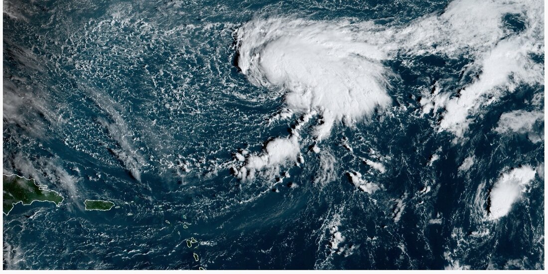 Epsilon se formó el lunes en el centro del Atlántico.