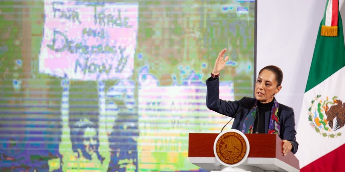 ‘En sexenio de Salinas hubo privatización de empresas y devaluación del peso’, recuerda Sheinbaum a jóvenes.