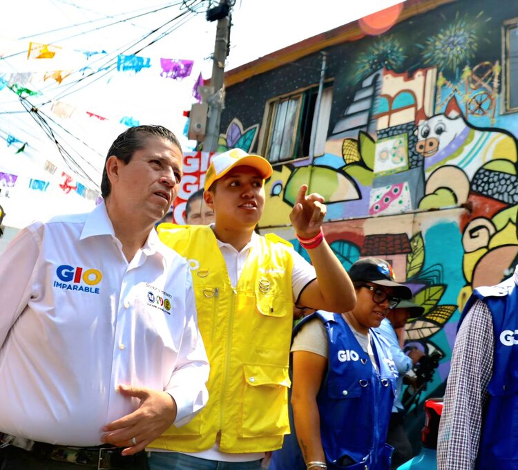 Giovani Gutiérrez recorrió el barrio de La Candelaria.