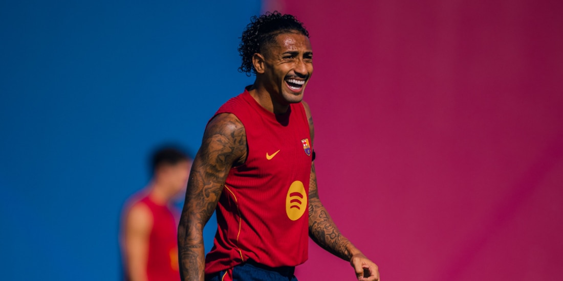 Raphinha durante un entrenamiento con el Barcelona.