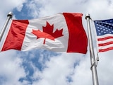 Banderas de Canadá y Estados Unidos, en una fotografía ilustrativa.
