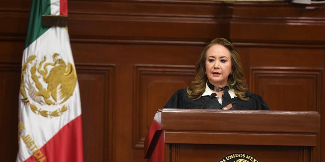 Yasmín Esquivel Mossa fue señalada por plagiar su tesis.