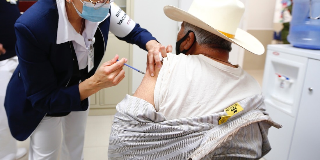 Los secretarios de salud estatales deberán especificar si el personal corresponde a la primera, segunda o tercera línea de exposición a COVID-19.