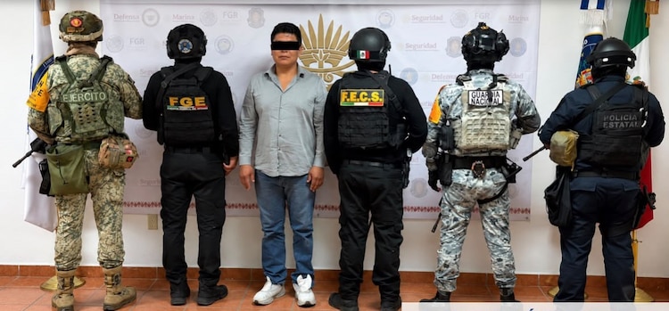 José Carlos "N", funcionario de Taxco, detenido por secuestro de Juan Vega Arredondo.