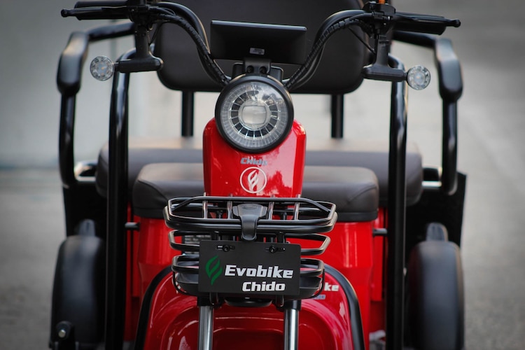 Aprueban regularizar scooters, bicicletas eléctricas y otros dispositivos de micromovilidad.