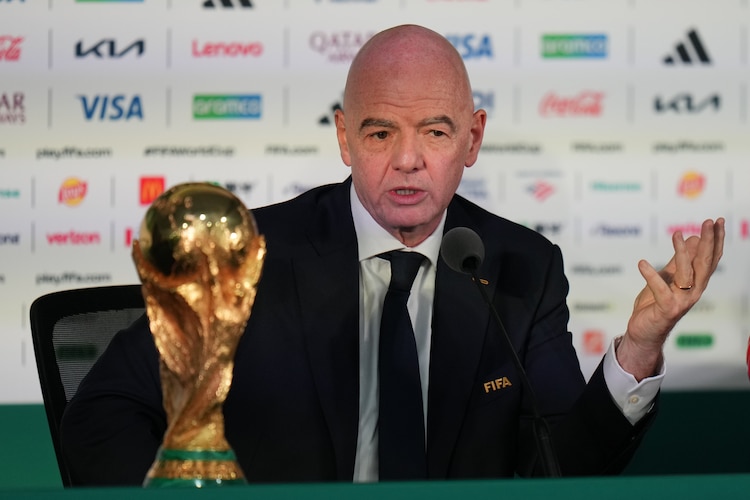 Gianni Infantino durante una conferencia de prensa.