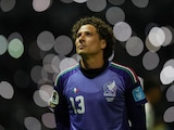 Ochoa entra por Rangel.
