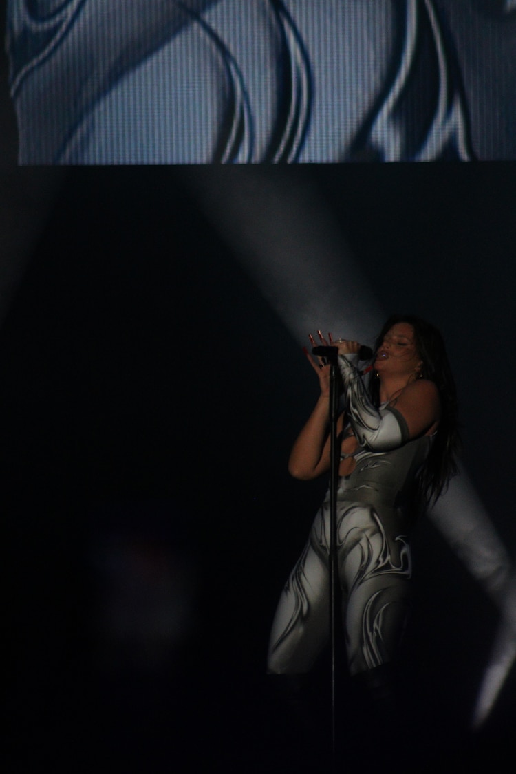 Nathy Peluso durante su show en el escenario Sprite del Flow Fest 2021