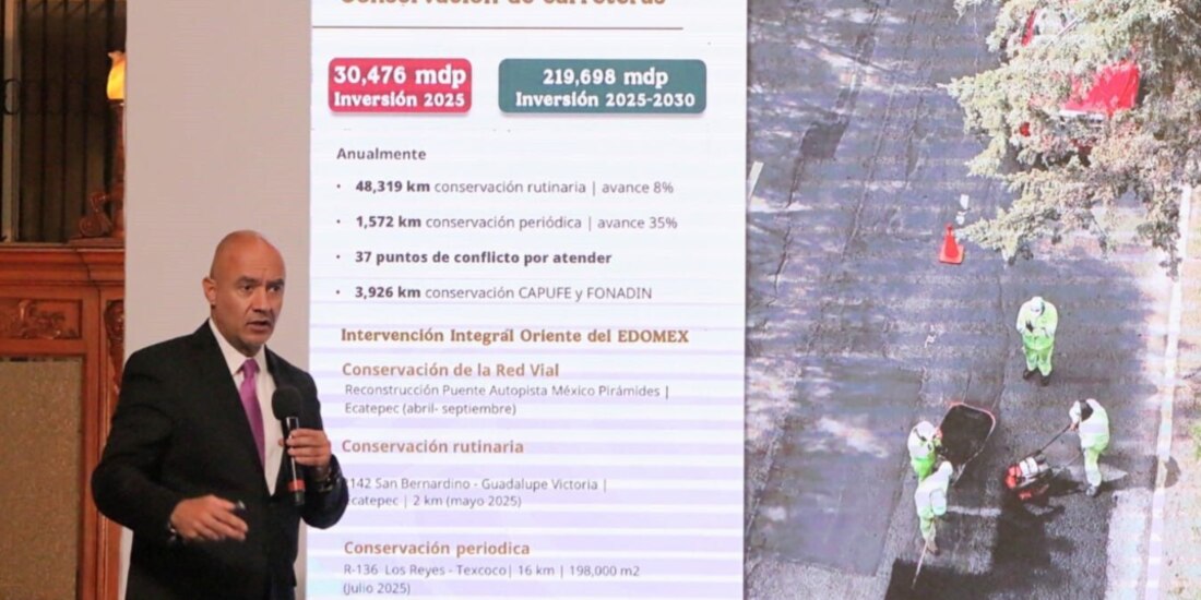 El secretario de Infraestructura, Jesús Antonio Esteva, ayer, en conferencia.