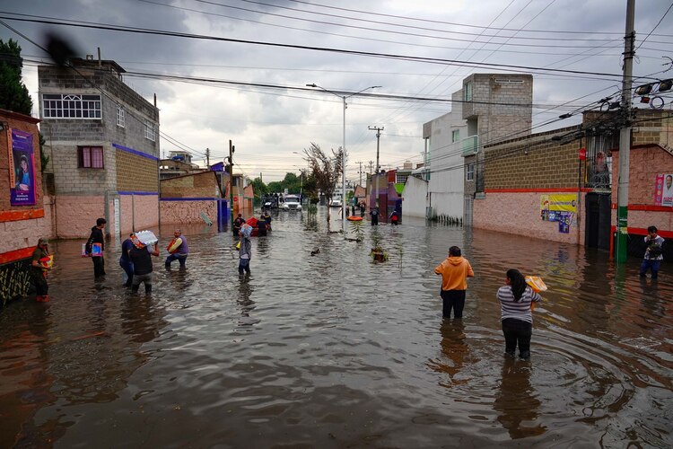 Siguen fuertes lluvias en el país.