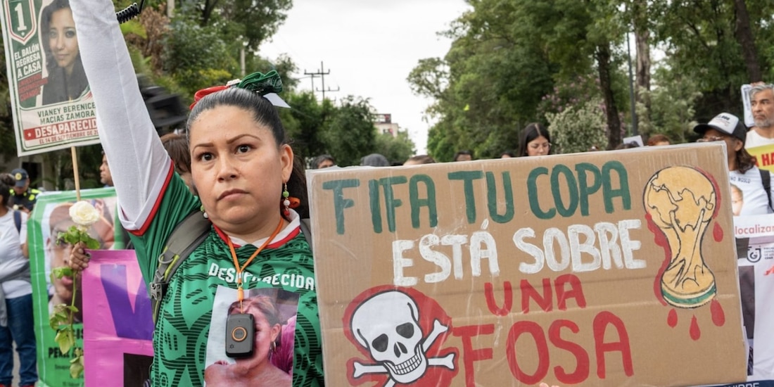 Una marcha de colectivos contra las desapariciones en México, en la capital del país.