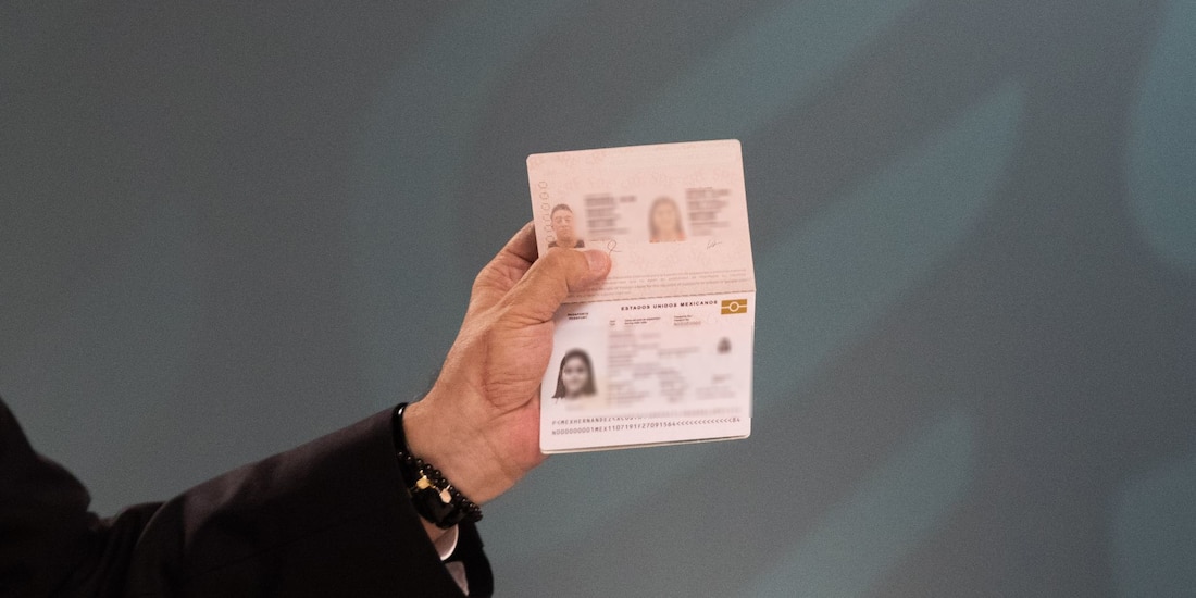Este miércoles se hizo la presentación del nuevo pasaporte electrónico mexicano.