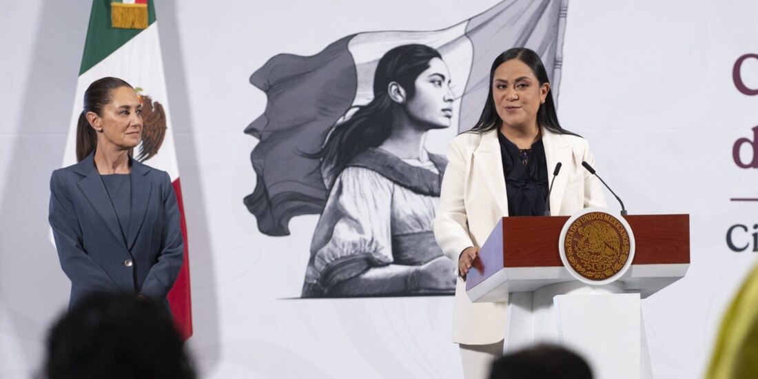 La Presidenta Claudia Sheinbaum y la secretaria Ariadna Montiel, ayer.
