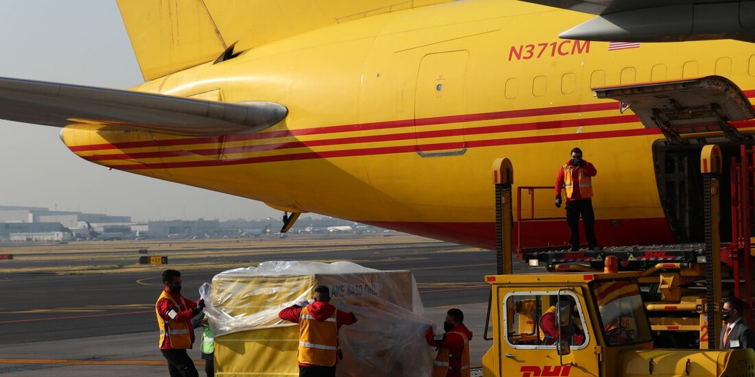 Gobierno federal recibió en el AICM el primer lote de vacunas COVID-19, el 23 de diciembre 2020..