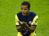 Giovani dos Santos durante un partido con el América en la Liga MX.