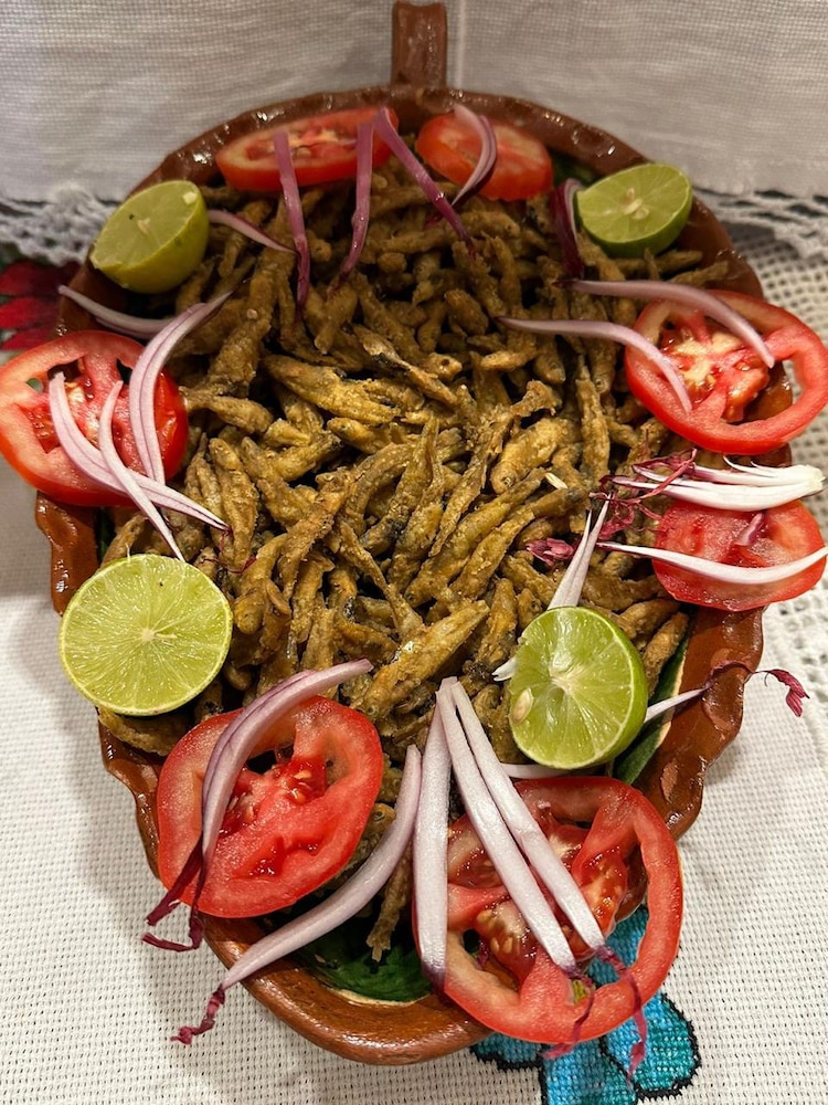 Además de los charales, otro platillo típico son los camarones empanizados.