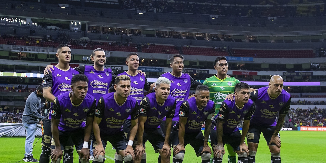 El equipo de Mazatlán FC antes de un partido del Clausura 2023 de la Liga MX