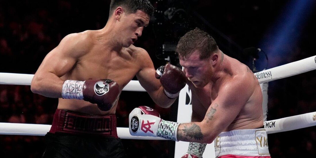 Dmitry Bivol aceptó la revancha contra el 'Canelo' Álvarez.