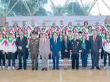 Pacheco y Alcalá (centro) en el abanderamiento de los atletas mexicanos en el CNAR, ayer