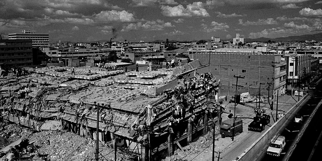 Edificio de las costureras que colapsó en San Antonio Abad, en 1985.