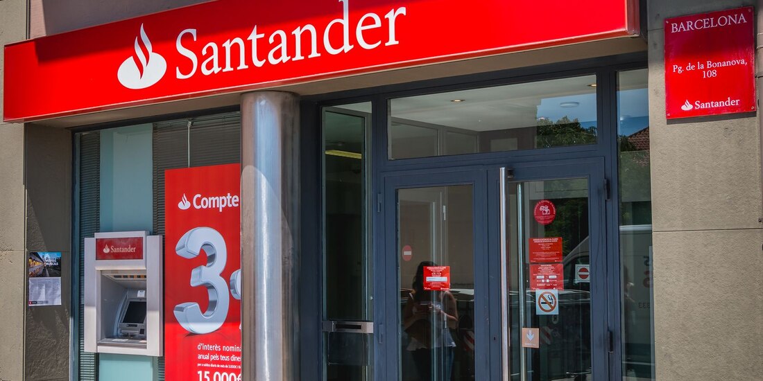 Santander dijo que espera ser parte de ese proceso de venta de Citibanamex