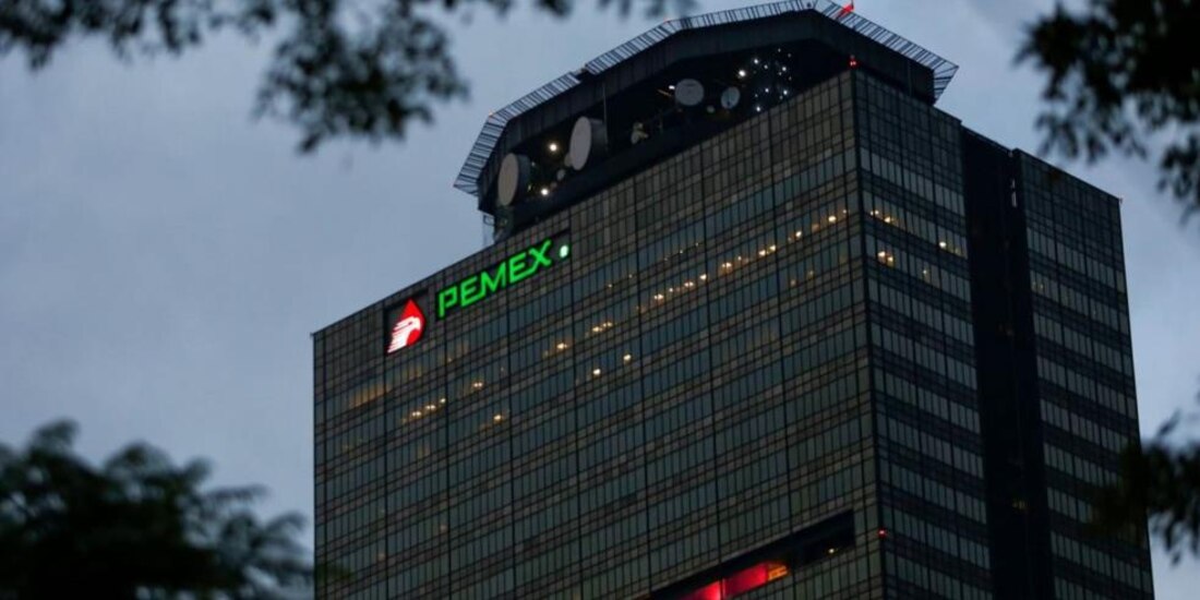 Torre de Pemex en la Ciudad de México.