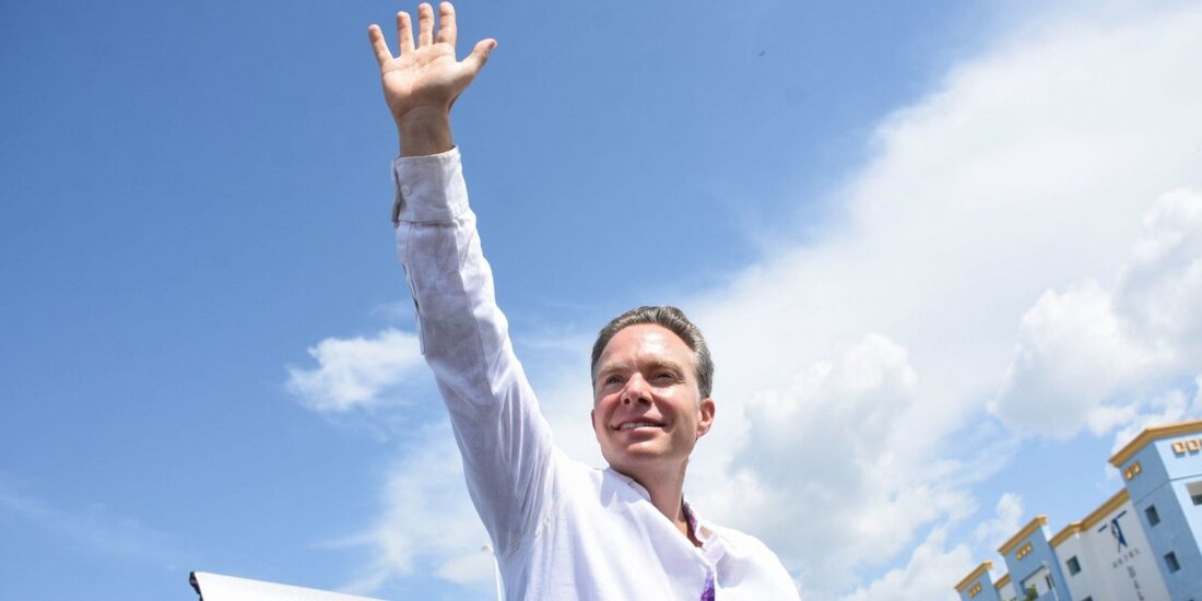 Manuel Velasco promete 'elevar programas de AMLO al siguiente nivel'.