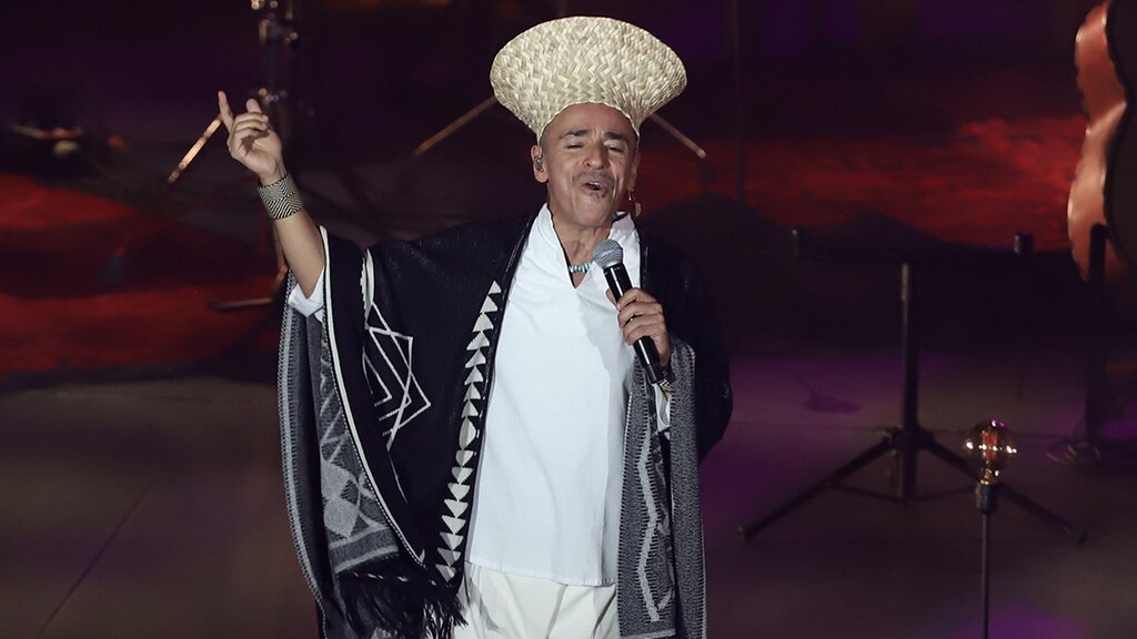 Rubén Albarrán durante un concierto