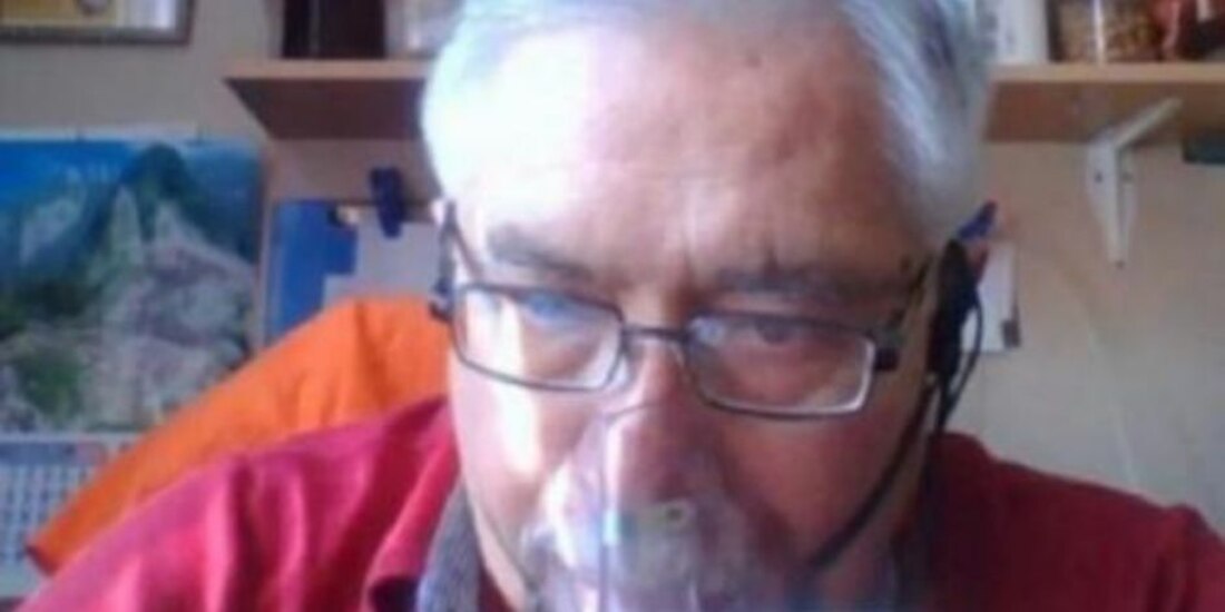 El maestro nunca quiso dejar de dar clases, a pesar de haber dado positivo a COVID-19.