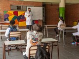 En escuelas del Edomex se recomienda el uso de cubrebocas para evitar contagios de COVID-19.