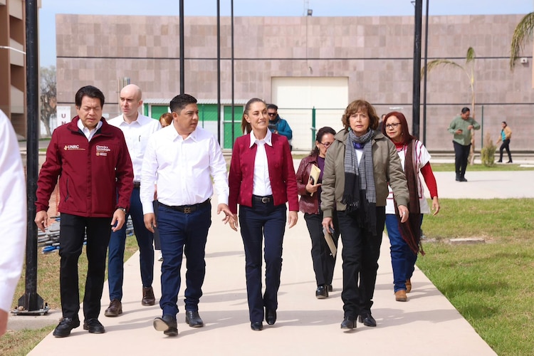 Sheinbaum y Gallardo durante la inauguración del nuevo campus universitario.